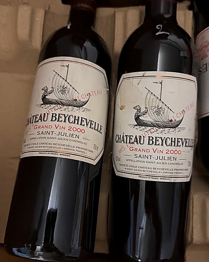 Duas garrafas de Château Beychevelle 2000 na caixa original