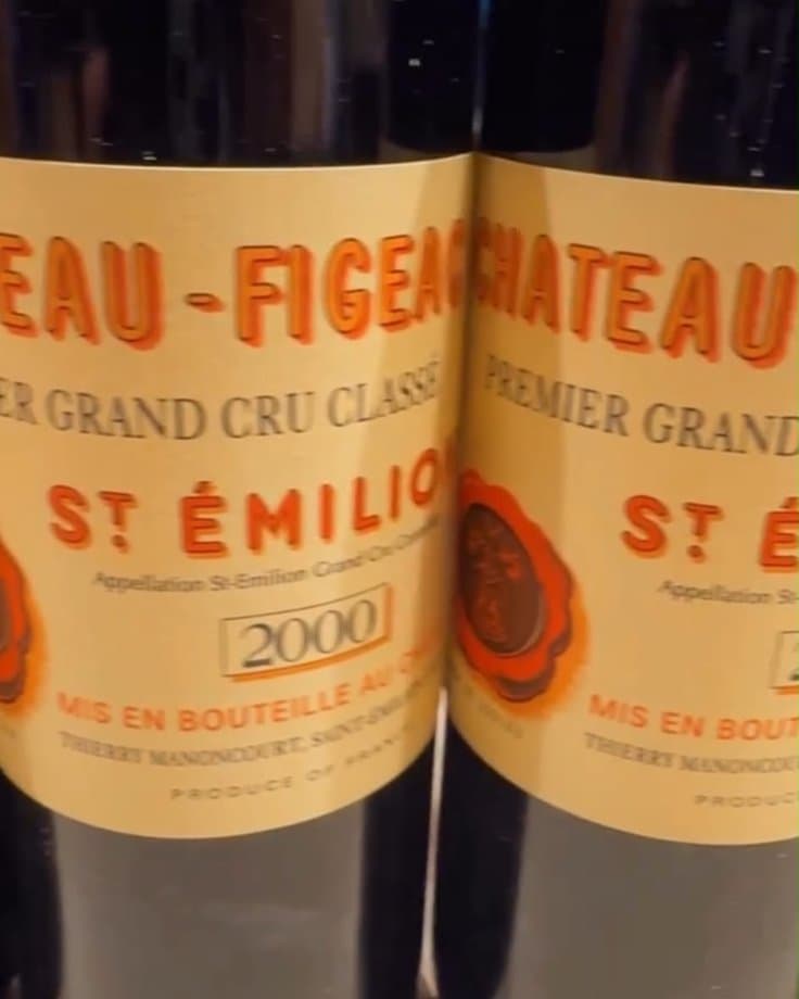 Duas garrafas de Château Figeac 2000, Saint-Émilion